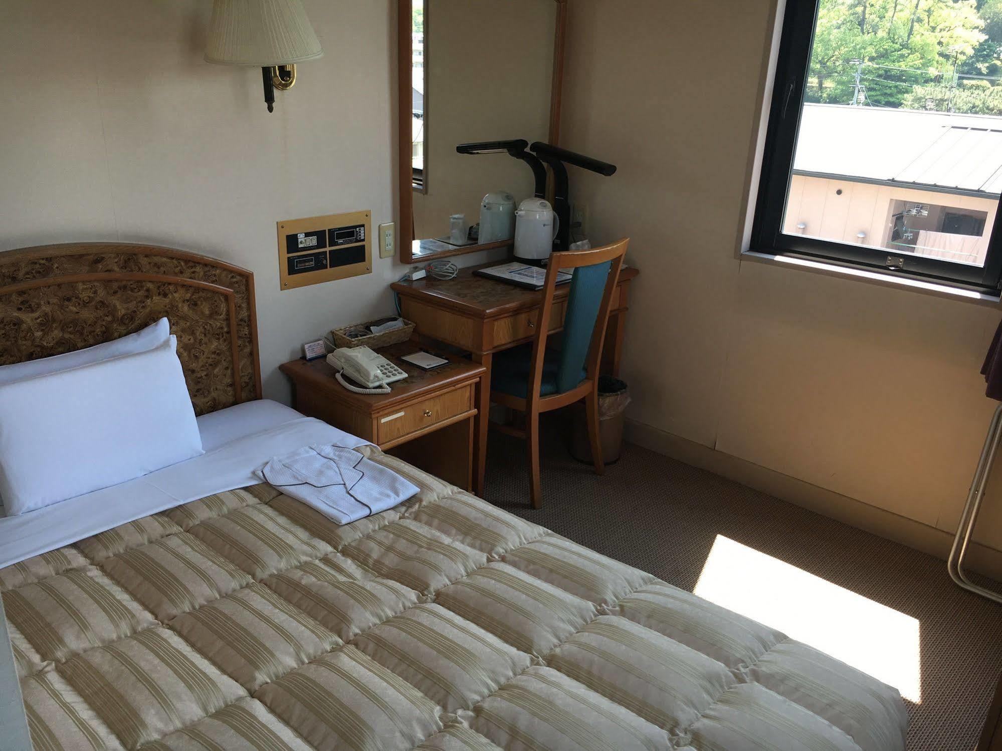 Fukuyama Rose Garden Hotel Eksteriør billede